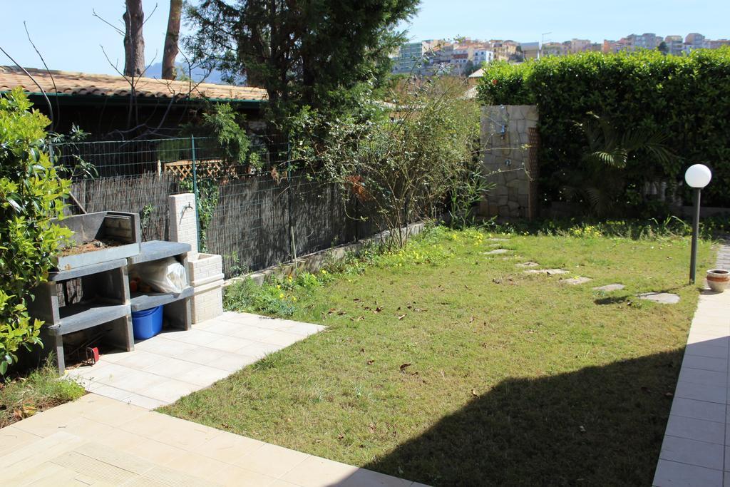 Casa Vacanze Roccella Beach Campofelice Di Roccella Luaran gambar