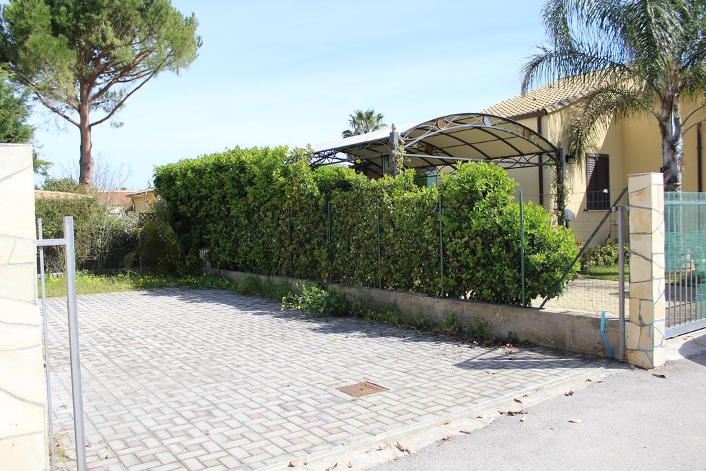 Casa Vacanze Roccella Beach Campofelice Di Roccella Luaran gambar