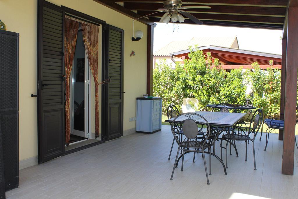 Casa Vacanze Roccella Beach Campofelice Di Roccella Luaran gambar