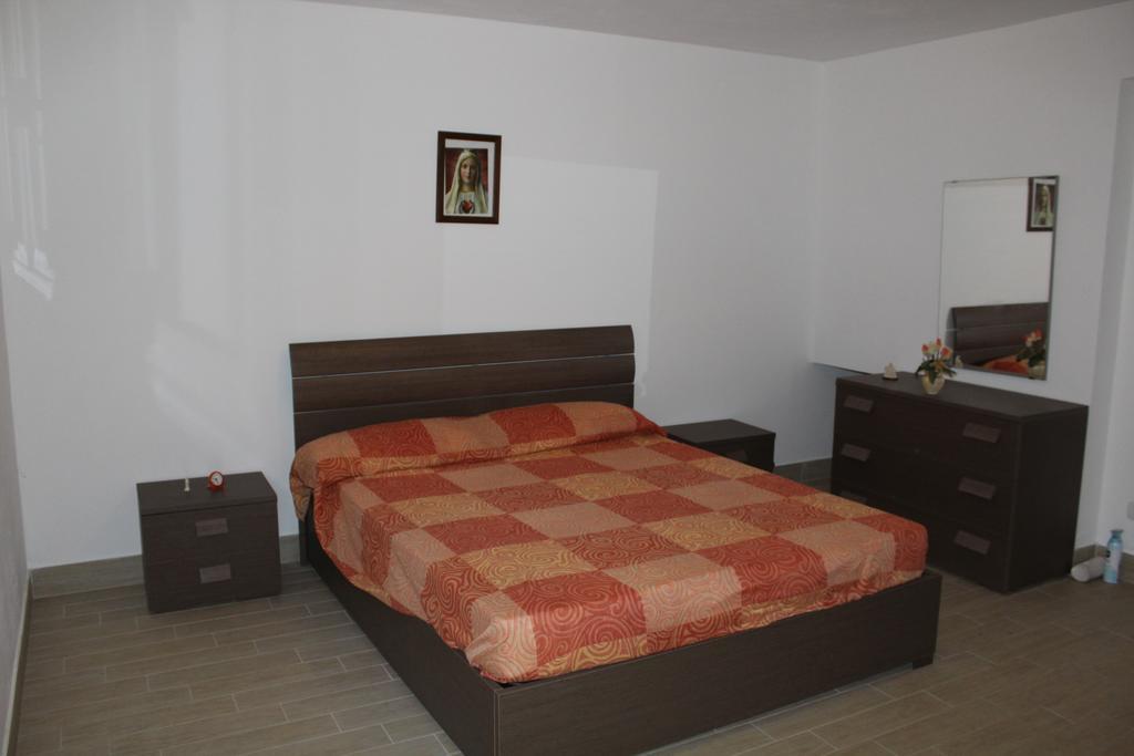 Casa Vacanze Roccella Beach Campofelice Di Roccella Luaran gambar